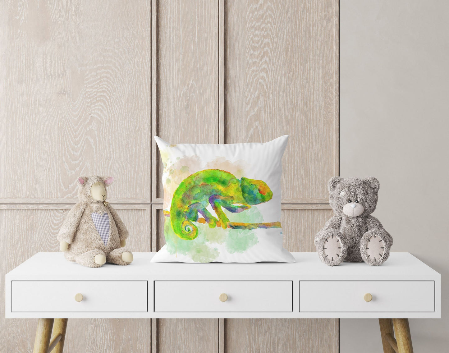 A Green Chameleon Cute Pillow Cases, Pillow Cases For Kids, Animal Pillow, Artist Pillow, Green Pillow Cases, Fashion, Nursery Decor